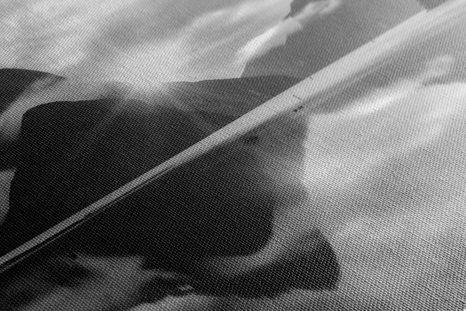 OBRAZ MILFORD SOUND PŘI VÝCHODU SLUNCE V ČERNOBÍLÉM PROVEDENÍ - ČERNOBÍLÉ OBRAZY - OBRAZY