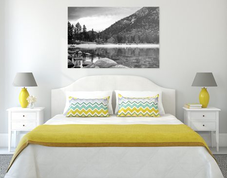 WANDBILD SEE IN WUNDERSCHÖNER NATUR IN SCHWARZ-WEISS - SCHWARZ-WEISSE BILDER - BILDER