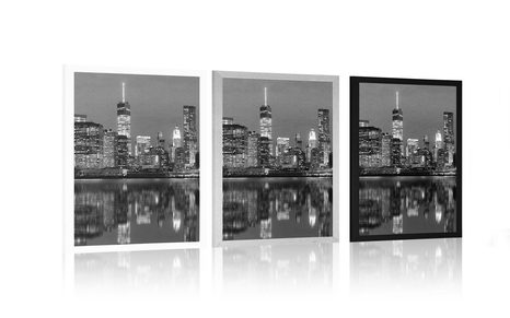 POSTER REFLECTION OF MANHATTAN IN THE WATER IN BLACK AND WHITE - BLACK AND WHITE - POSTERS