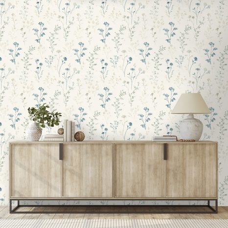 SAMOLEPÍCÍ FOTOTAPETA JEMNÉ MODRÉ KVÍTKY NA BÉŽOVÉ - VZOROVANÉ TAPETY - TAPETY