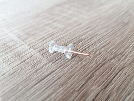 ÁTLÁTSZÓ TÉRKÉP KITŰZŐ (10 DARAB) - RAJZSZEGEK - KÉPEK