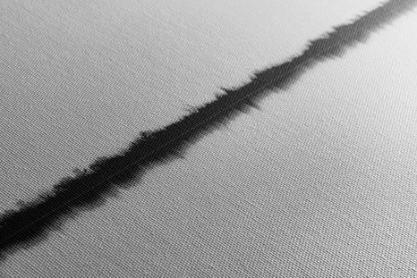 ΕΙΚΌΝΑ ΕΝΌΣ ΚΑΒΑΛΆΡΗ ΣΕ ΑΣΠΡΌΜΑΥΡΟ - ΠΊΝΑΚΕΣ ΑΣΠΡΌΜΑΥΡΕΣ - ΠΊΝΑΚΕΣ