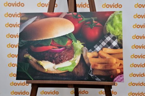 WANDBILD HAMBURGER MIT POMMES FRITES - BILDER VON ESSEN UND GETRÄNKEN - BILDER