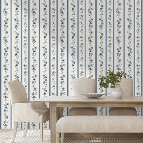 FOTOTAPETE BLAUE BLUMEN AUF STREIFEN - GEMUSTERTE TAPETEN - TAPETEN