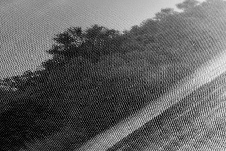 WANDBILD SONNENAUFGANG AM FLUSS IN SCHWARZ-WEISS - SCHWARZ-WEISSE BILDER - BILDER