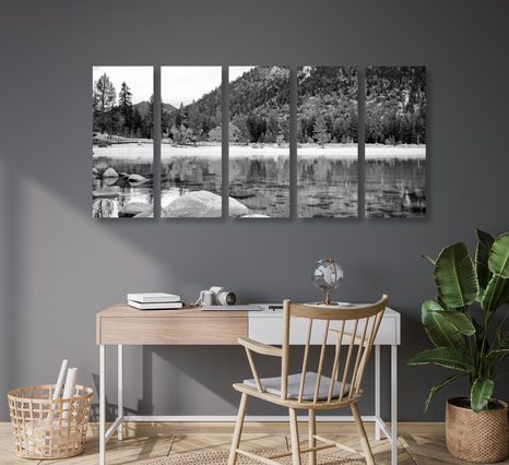 5-RÉSZES KÉP TÓ A CSODÁLATOS TERMÉSZETBEN FEKETE FEHÉRBEN - FEKETE-FEHÉR KÉPEK - KÉPEK