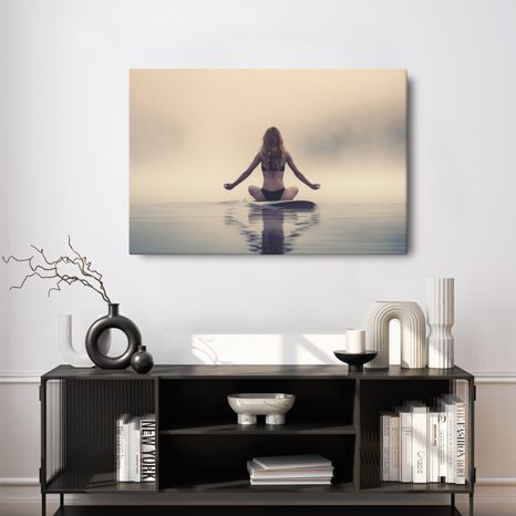 QUADRO SU TELA – MEDITAZIONE NELLA NEBBIA - QUADRI DI DONNE - STAMPE E QUADRI