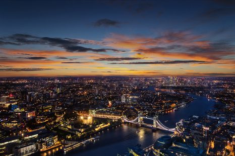 FOTOTAPETE BLICK AUF TOWER BRIDGE - TAPETEN VON STÄDTEN - TAPETEN