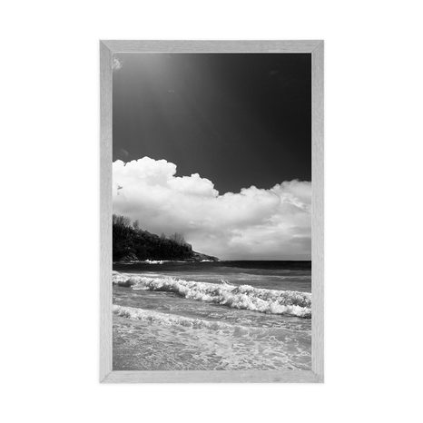 POSTER BEAUTIFUL BEACH ON THE ISLAND OF SEYCHELLES IN BLACK AND WHITE - BLACK AND WHITE - POSTERS