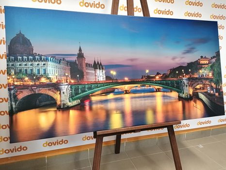 SLIKA OSVETLJENA PANORAMA PARIZA - SLIKE MESTA - SLIKE