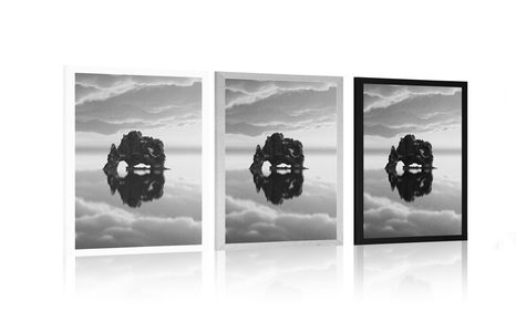 AFFICHE – ROCHER SOUS LES NUAGES EN NOIR ET BLANC - NOIR ET BLANC - AFFICHES