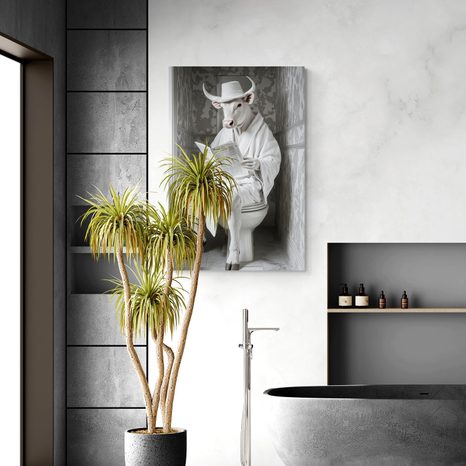 STAMPA SU TELA – TORO BIANCO CON GIORNALI IN BAGNO - QUADRI DI UN BUFALO E DI UNA MUCCA - STAMPE E QUADRI