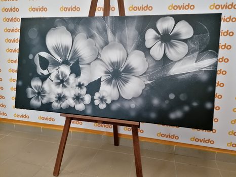 КАРТИНА НА ПЛАТНО – ФАНТАЗИЯ НА ЦВЕТЯ В ЧЕРНО-БЯЛ ВАРИАНТ - ЧЕРНО-БЕЛИ КАРТИНИ - КАРТИНИ