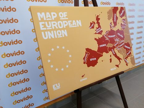 STAMPA SU TELA – MAPPA EDUCATIVA CON NOMI DEI PAESI DELL'UNIONE EUROPEA IN TONALITÀ DI MARRONE - STAMPE E QUADRI - 🔥 SVENDITA TOTALE