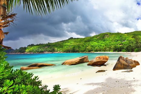 SAMOLEPÍCÍ FOTOTAPETA TROPICKÉ SEYCHELY - SAMOLEPÍCÍ TAPETY - TAPETY