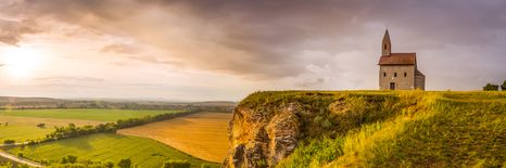 OBRAZ STARÝ KOSTEL V NITŘE - OBRAZY PŘÍRODY A KRAJINY - OBRAZY