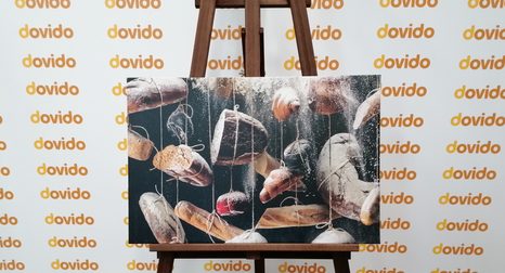 WANDBILD AM SEIL HÄNGENDES GEBÄCK - BILDER VON ESSEN UND GETRÄNKEN - BILDER