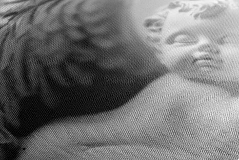 SLIKA MALI ANGELČEK V ČRNOBELI IZVEDBI - ČRNOBELE SLIKE - SLIKE