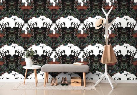 TAPETA SKRIVNOSTNI GOZD NA BELEM OZADJU - TAPETE NARAVA - TAPETE