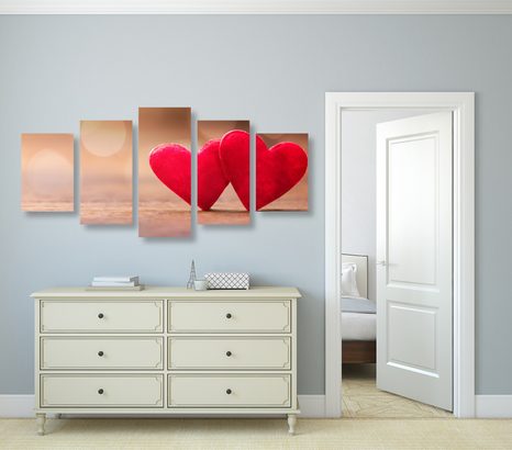 КАРТИНИ ОТ 5 ЧАСТИ – ЧЕРВЕНИ СЪРЦА НА ДЪРВЕНА ТЕКСТУРА - КАРТИНИ ЛЮБОВ - КАРТИНИ