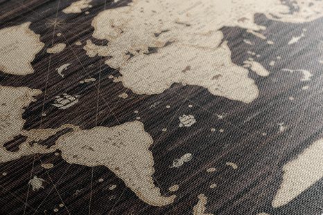 KÉP TÉRKÉP FA HÁTTÉREN - TÉRKÉPES KÉPEK - KÉPEK