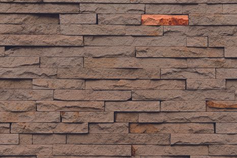 CARTA DA PARATI – PIETRA MARRONE AFFASCINANTE - CARTA DA PARATI IMITAZIONE DI MATTONI, PIETRA E CEMENTO - CARTA DA PARATI