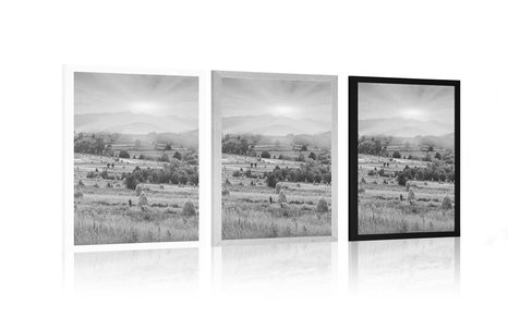 POSTER – COVONI DI FIENO NEI CARPAZI IN BIANCO E NERO - NERO E BIANCO - POSTER