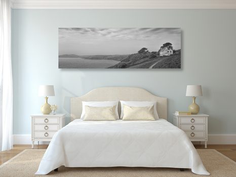 OBRAZ DOM NA ÚTESE V ČIERNOBIELOM PREVEDENÍ - ČERNOBÍLÉ OBRAZY - OBRAZY