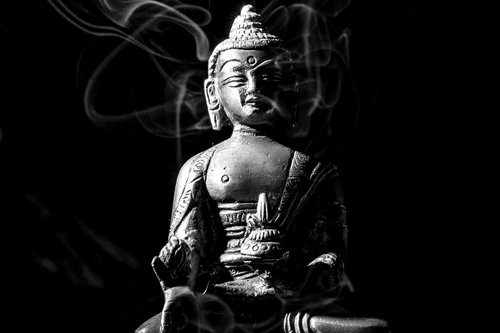 CANVAS PRINT BUDDHA STATUE IN BLACK AND WHITE - BLACK AND WHITE PICTURES - PICTURES