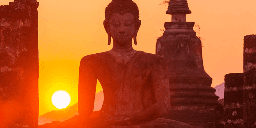 IMPRESSION SUR TOILE STATUE DE BOUDDHA AU MILIEU DES PIERRES - IMPRESSIONS SUR TOILE FENG SHUI - IMPRESSION SUR TOILE