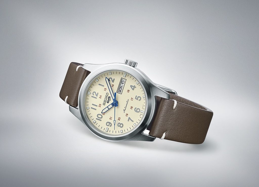 Seiko 5 white dial leather cheap strap