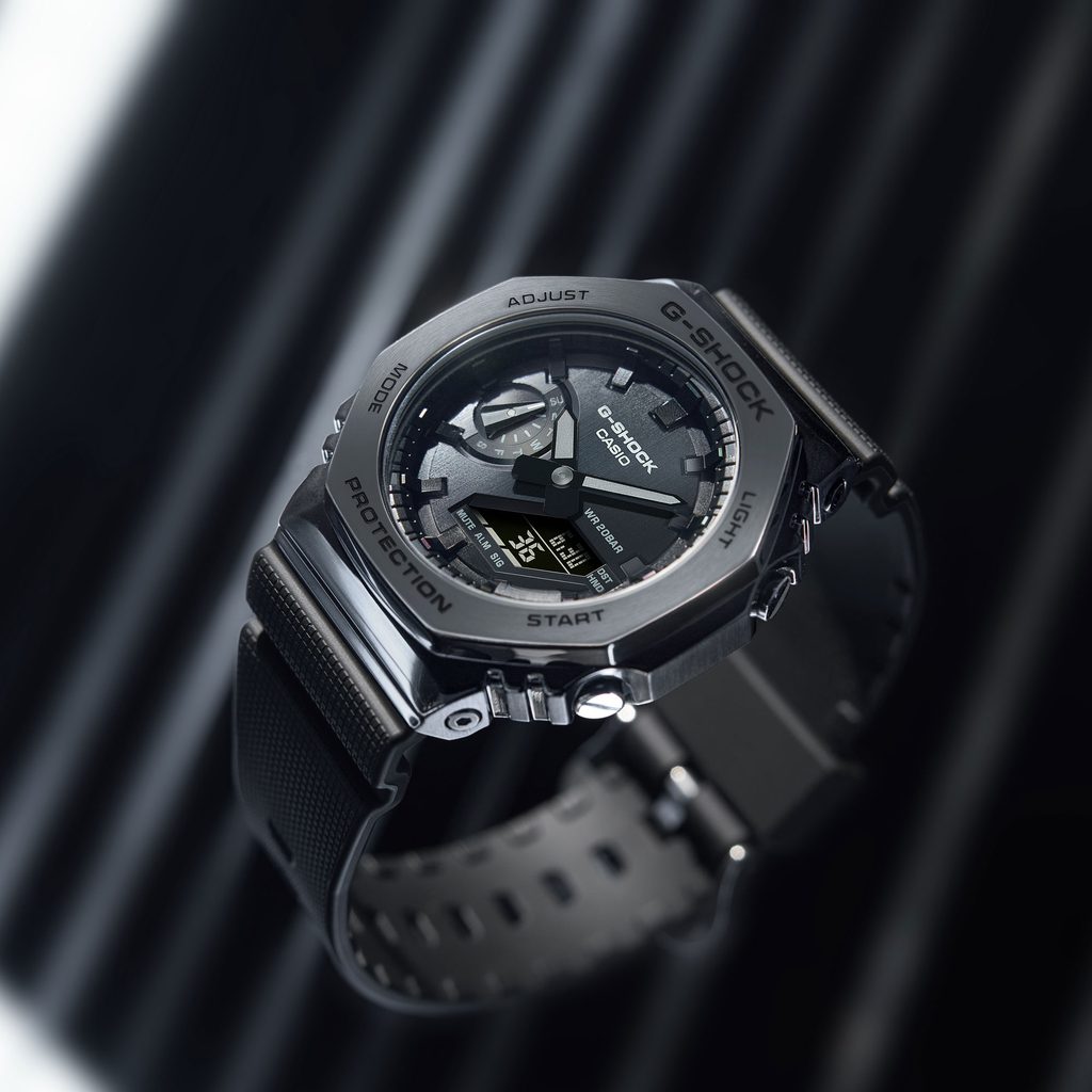 Casio G-Shock GM-2100BB-1AER | Helveti.eu