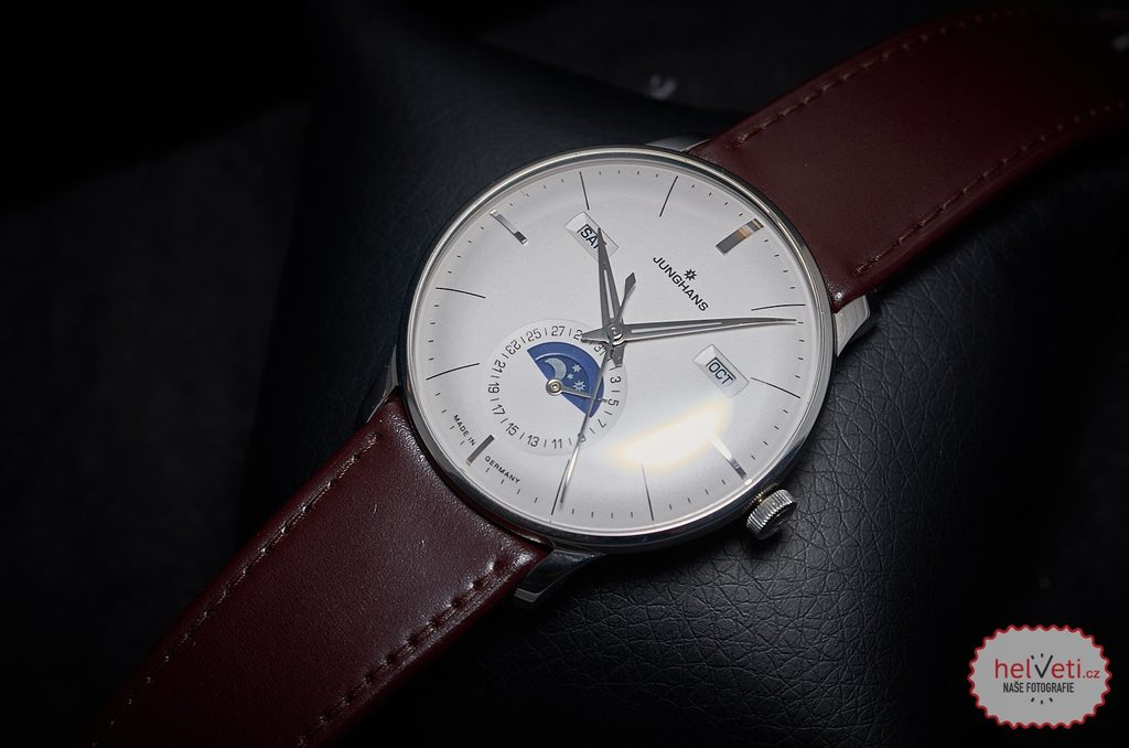 Junghans meister outlet moonphase