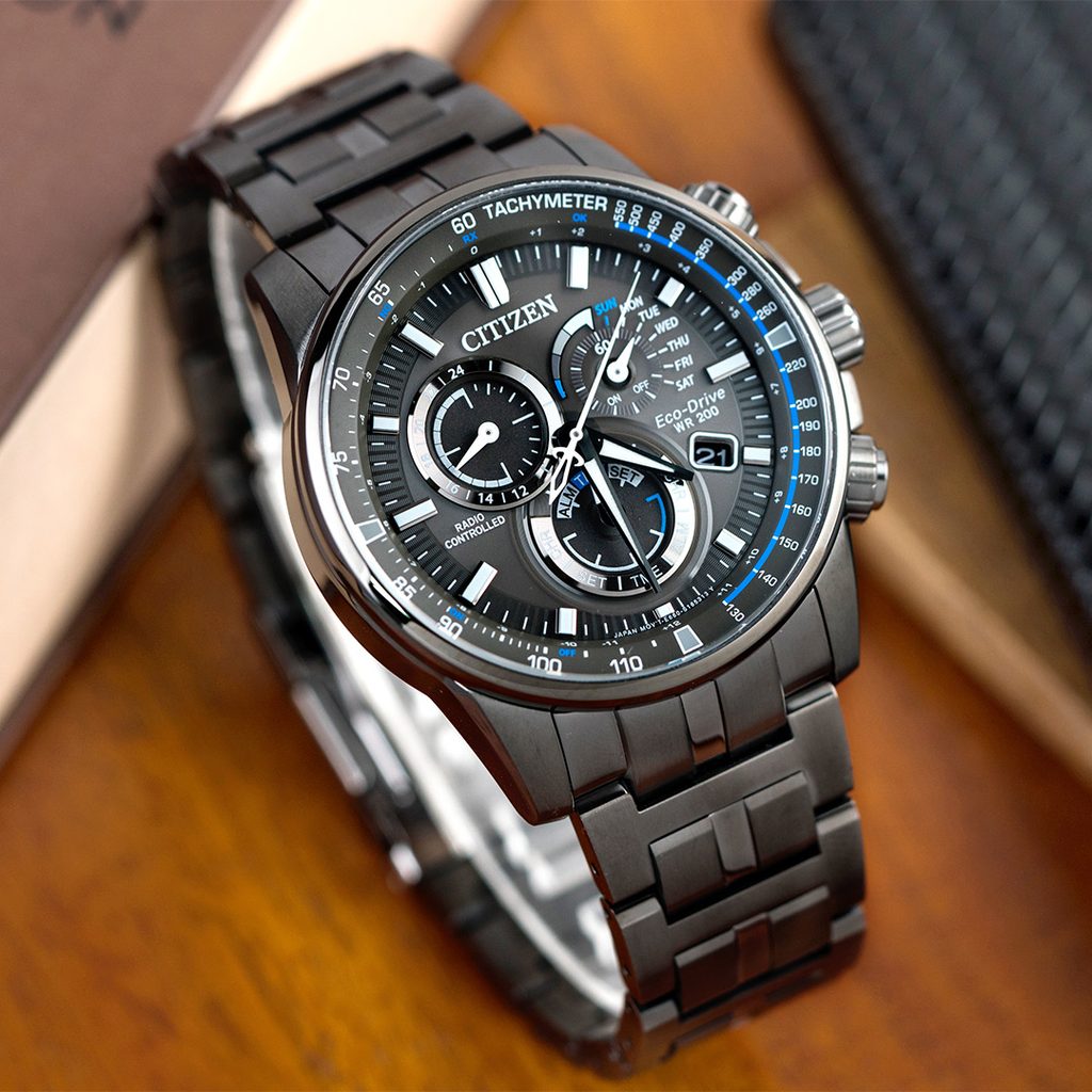 Citizen Promaster Sky Eco Drive Radio Controlled CB5887-55H | Helveti.eu