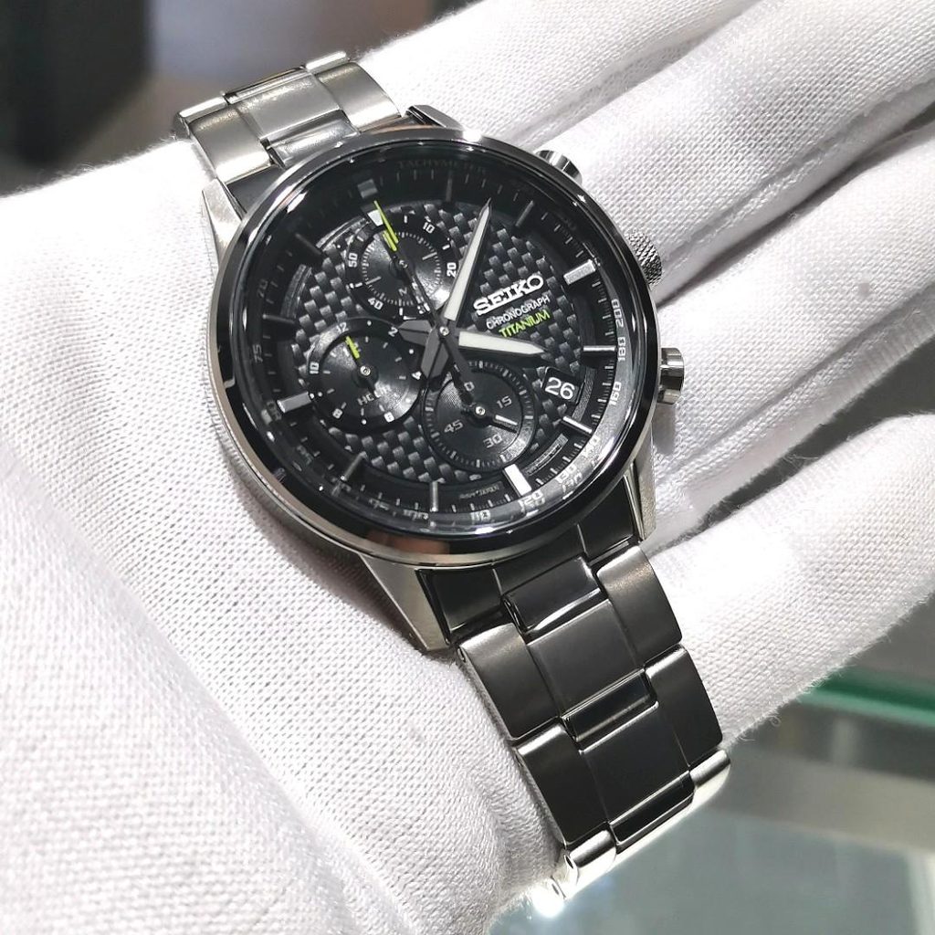 Total 62+ imagen seiko quartz titanium - Thptnganamst.edu.vn