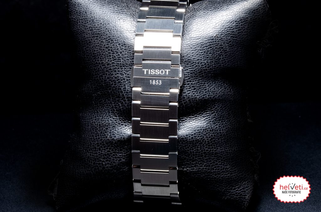 Tissot V8 Men's Quartz Watch - Black Dial With Stainless steel Bracelet  (T0394172105700)