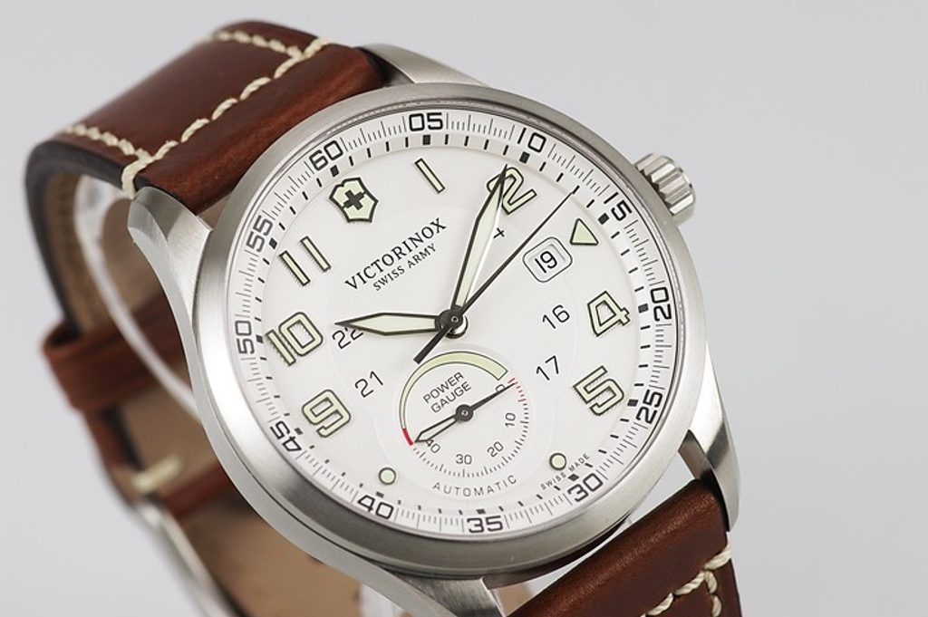 Victorinox AirBoss Mechanical Power Gauge 241576 Helveti.cz