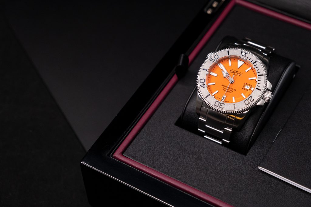 Men's silver Davosa watch with steel strap Argonautic BG Mesh -  Silver/Black 43MM Automatic