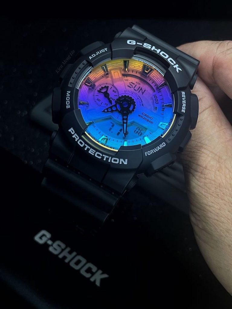 Casio G-Shock GA-110SR-1AER Iridescent Color Series | Helveti.eu