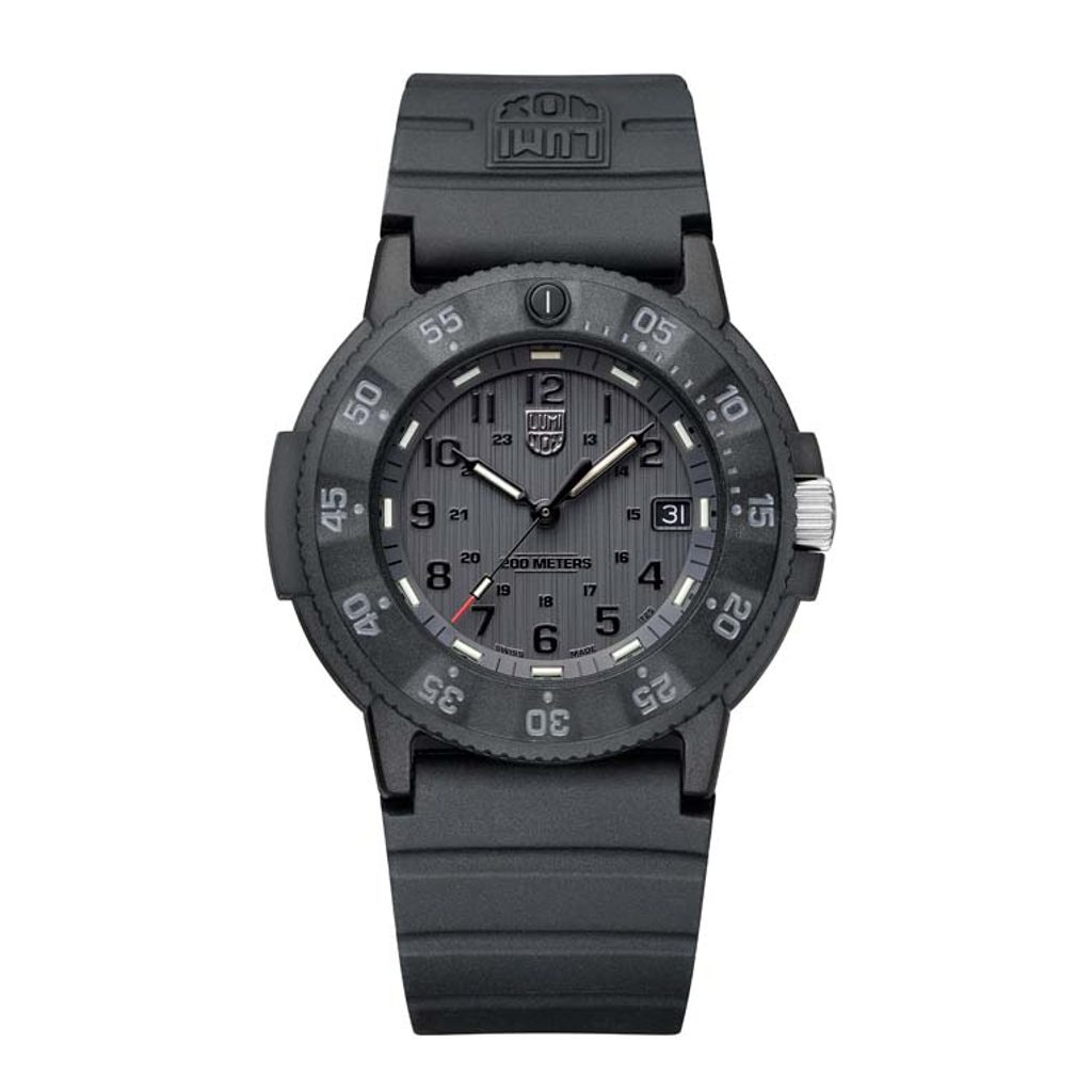 Luminox evo 2025 all black