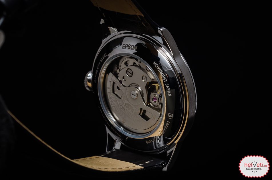 Orient bambino shop display back