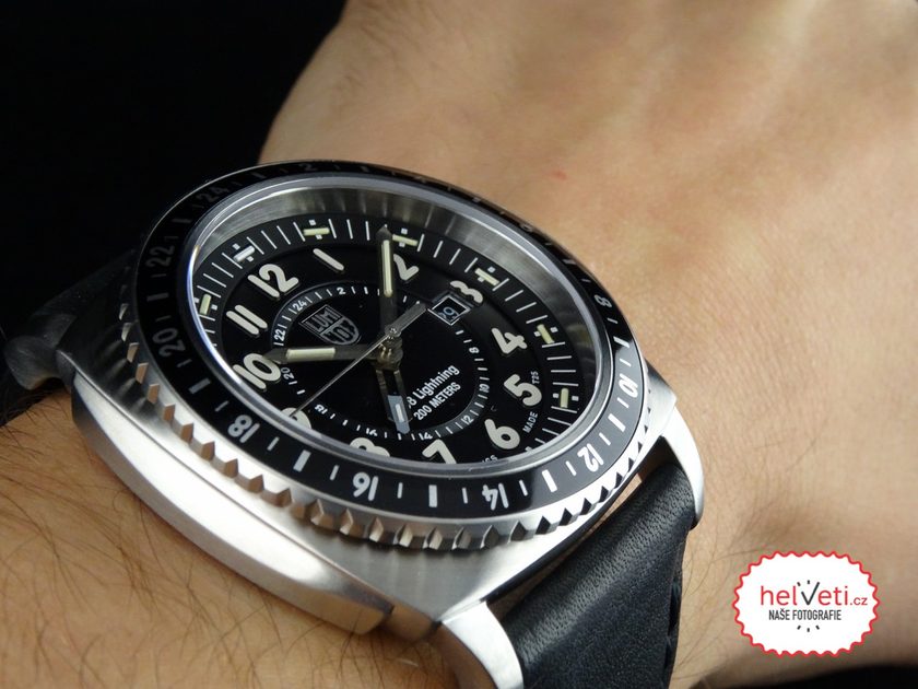 luminox-9421-helveti-cz