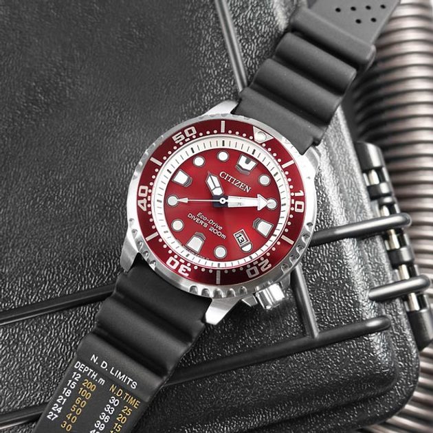 Citizen Promaster BN0159-15X – Orologio Subacqueo Uomo Eco-Drive 200m, Quadrante Rosso, Cinturino In Gomma