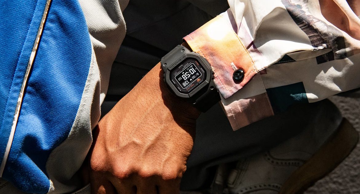 Casio G-Shock G-Squad DW-H5600-1ER | Helveti.eu