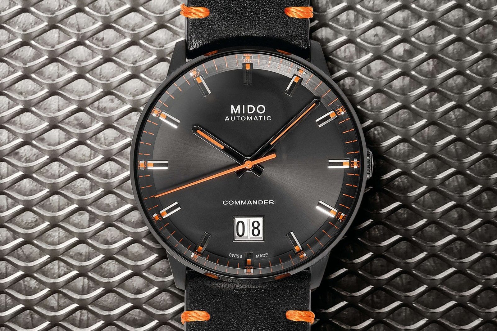 Mido Commander Big Date M021.626.36.051.01 | Helveti.eu | Helveti