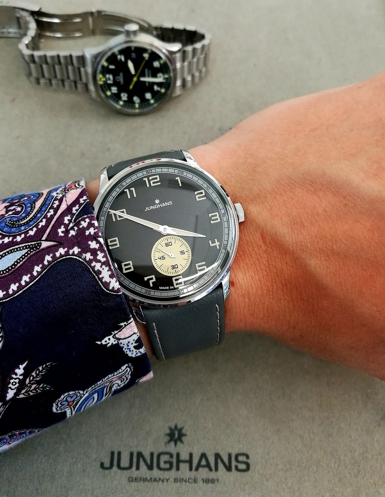 Junghans Meister Driver Handaufzug Sapphire 27/3607.02 | Helveti