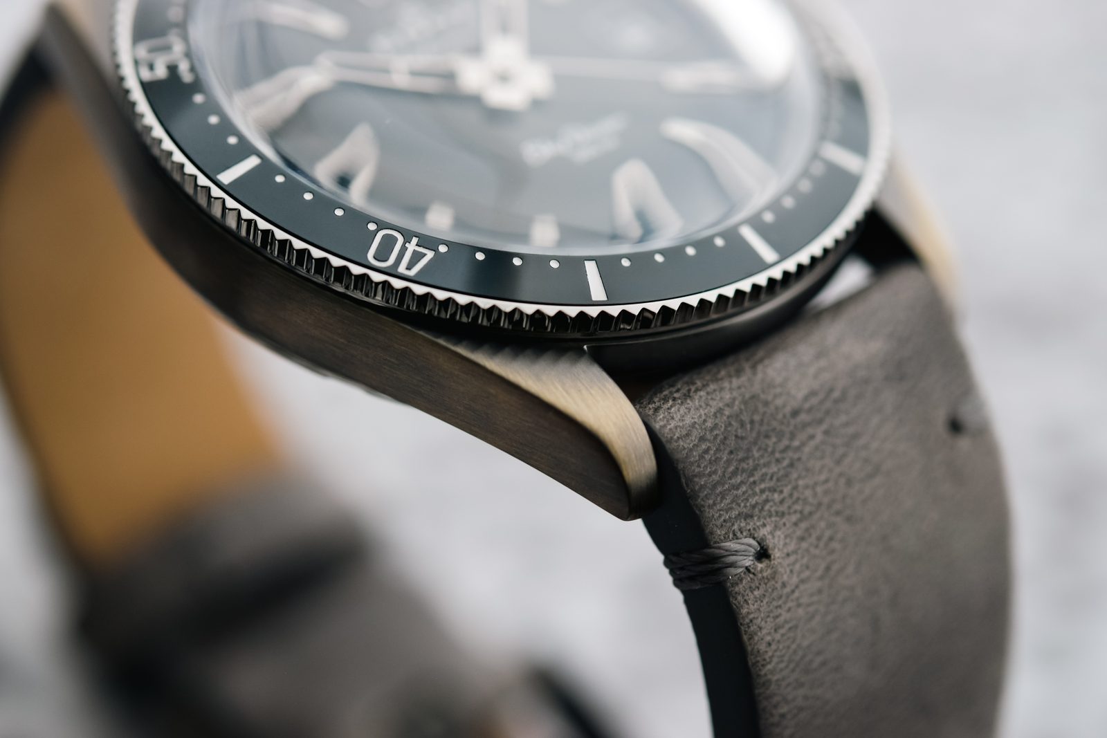 EDOX Skydiver Date Automatic 80126-3VIN-GDN Limited Edition