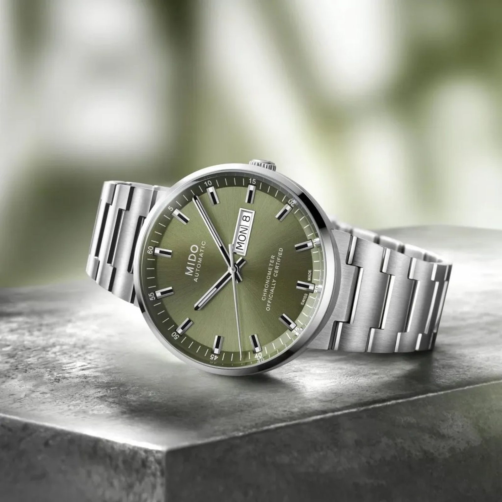 Mido commander chronometer officially certified hotsell