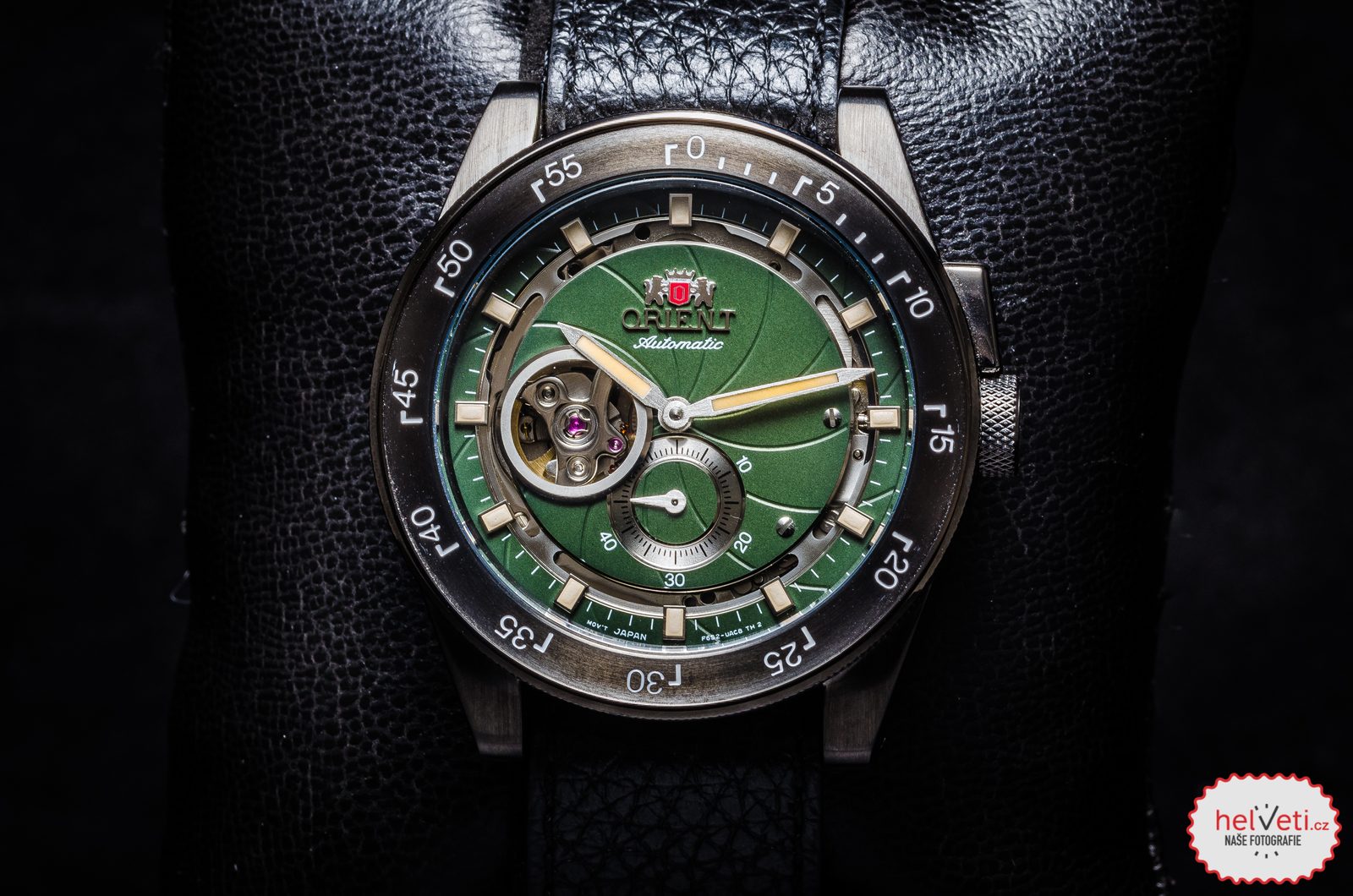 Orient Retro Future Camera RA-AR0202E