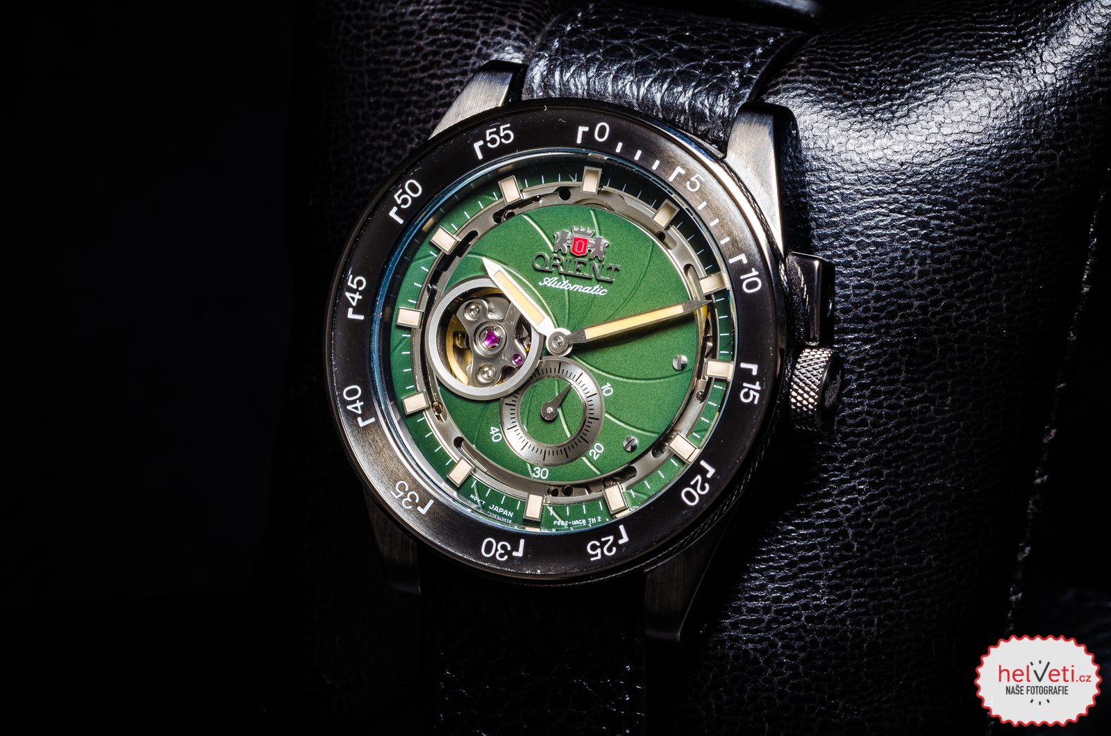 Orient Retro Future Camera RA AR0202E Helveti.eu